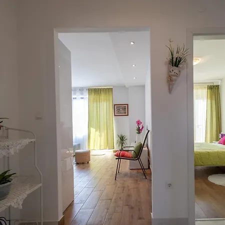 Sun & Salt Apartment Split
